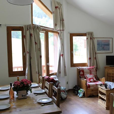 Residence Grand Bois Cles Blanches La Tania Room photo